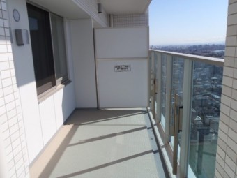 ベランダ画像02 e36d02e2284791d5cebf3431da86a405